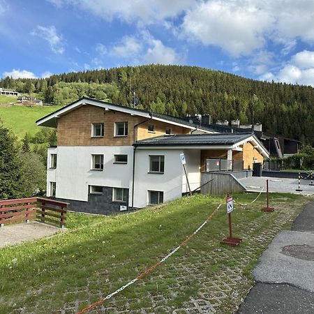 Apartman Oriens Pec Pod Snezkou Esterno foto